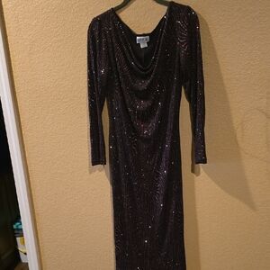 BLK RED/SILVER EMBELLISHED Long Sleeve Gown SIZE L Never Worn